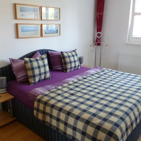 Am Altstadt - Yachthafen *