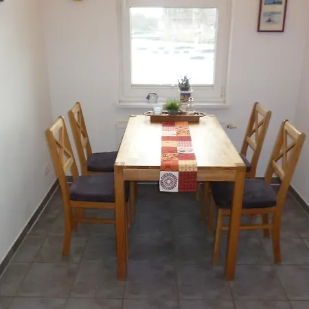 Am Altstadt - Yachthafen Apartamento *